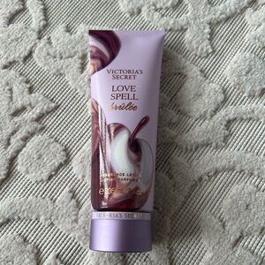 VS Love Spell Brûlée Lotion